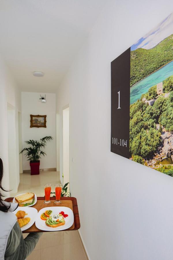 סרנדה Eden Suites & Apartments מראה חיצוני תמונה