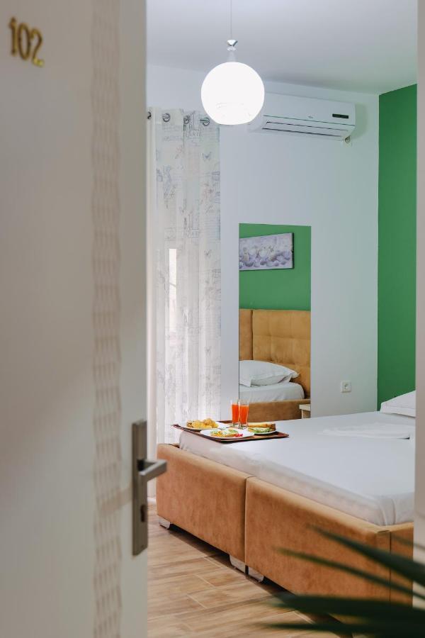 סרנדה Eden Suites & Apartments מראה חיצוני תמונה