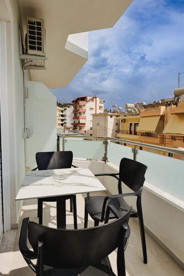 סרנדה Eden Suites & Apartments מראה חיצוני תמונה