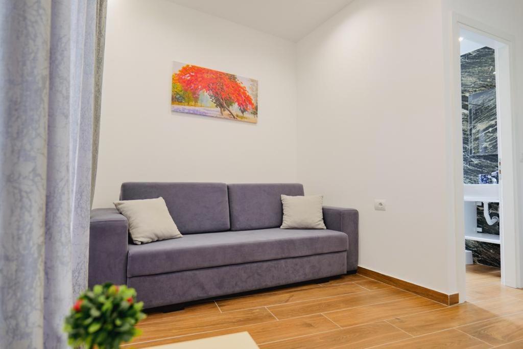 סרנדה Eden Suites & Apartments מראה חיצוני תמונה