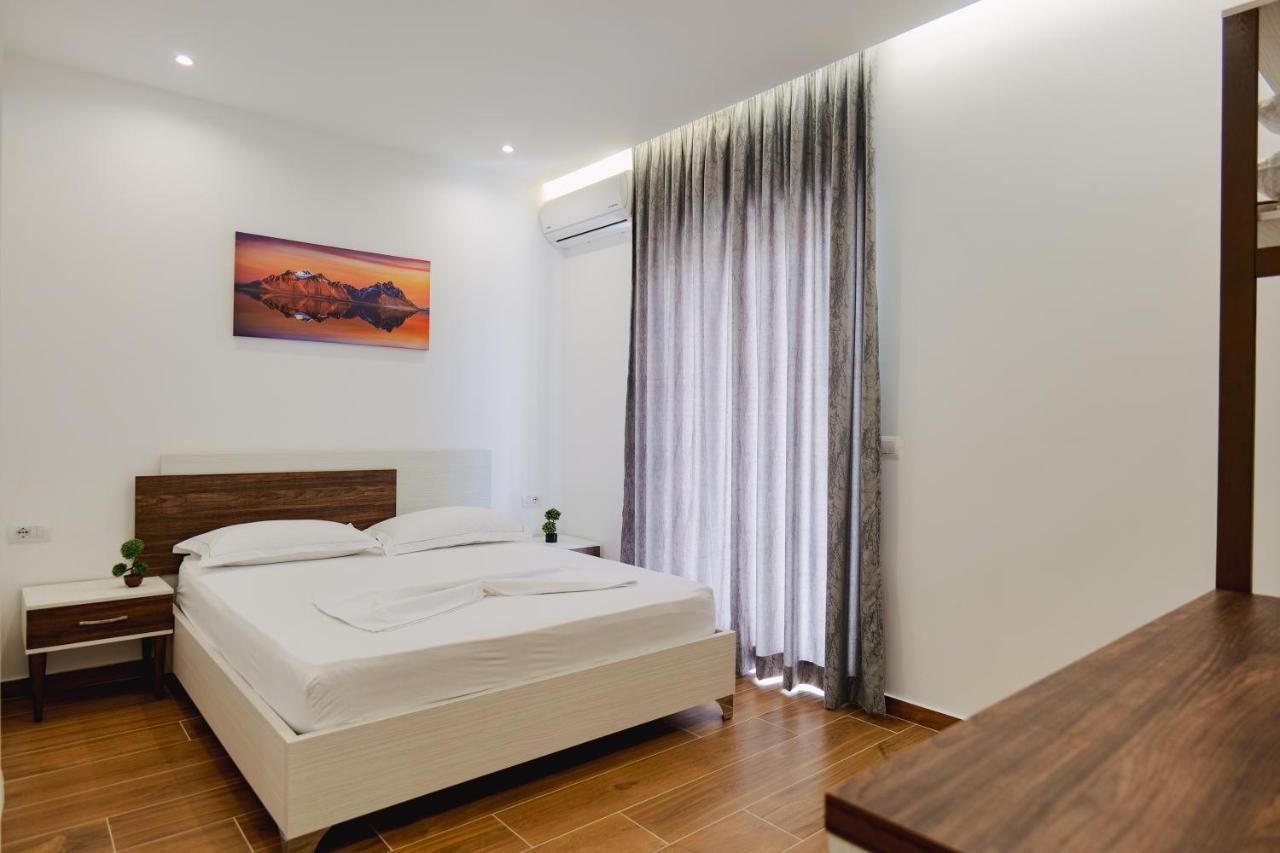 סרנדה Eden Suites & Apartments מראה חיצוני תמונה